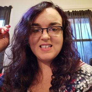 Meet your Posher, Karina